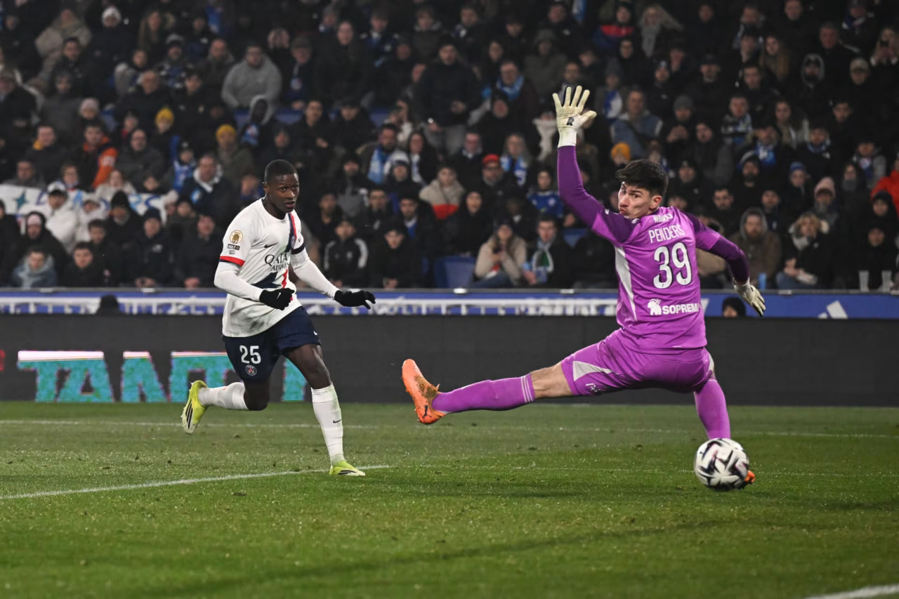 Strasbourg vs PSG (02:45 – 02/02) | Xem lại trận đấu