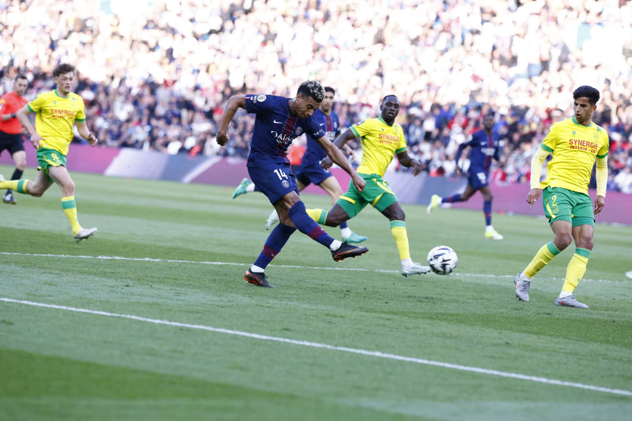 PSG vs FC Nantes (00:00 - 23/04)
